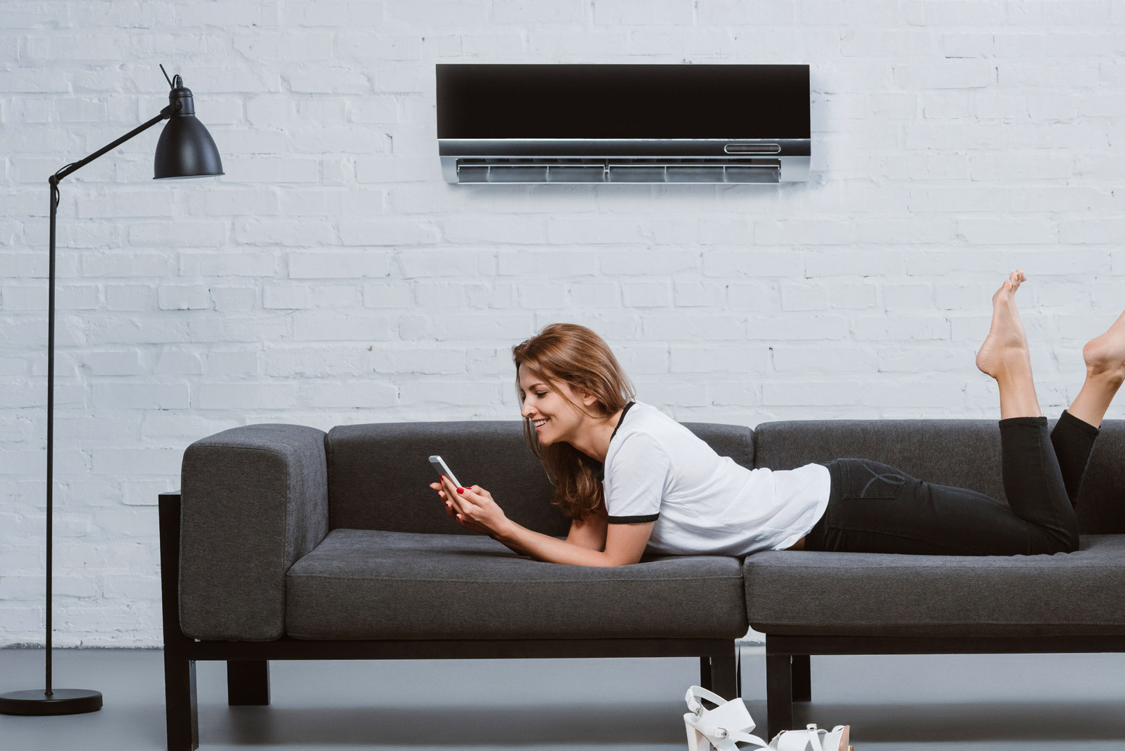 Klimatyzator dobrany kolorystycznie do wnetrza domu w Lublinie