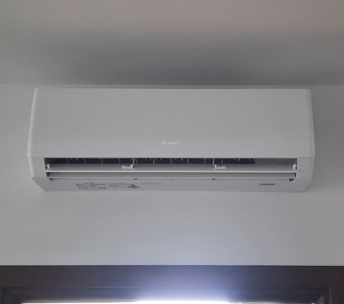 Jednostka wewnętrzna Gree zamontowana w apartamencie w Katowicach