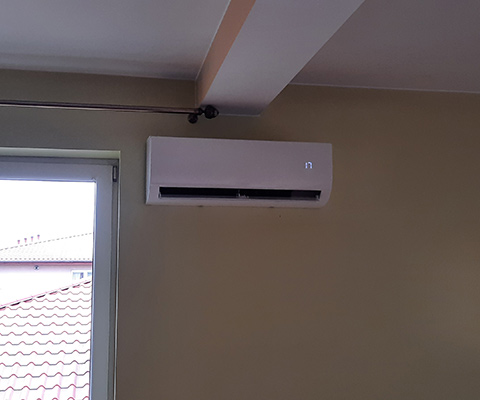 Montaż klimatyzacji Hyundai Revolution 3,6 kW w domu jednorodzinnym 32 m2 w Katowicach – Kostuchna