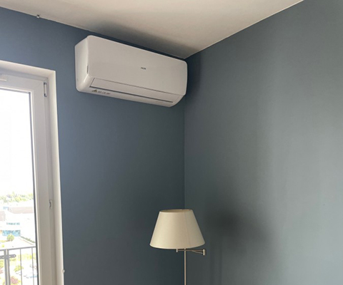 AUX zamontowany w krakowskim pokoju