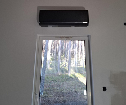 Jednostka wewnętrzna Gree zamontowana w domu w Krakowie