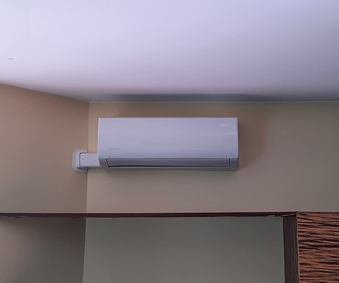 Rotenso — klimatyzator ścienny przy suficie — mieszkanie, Warszawa