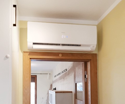 Jednostka wewnętrzna Haier zamontowana w mieszkaniu w Białymstoku