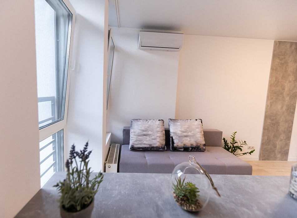 Klimatyzator po montażu w bloku na Mieszka I