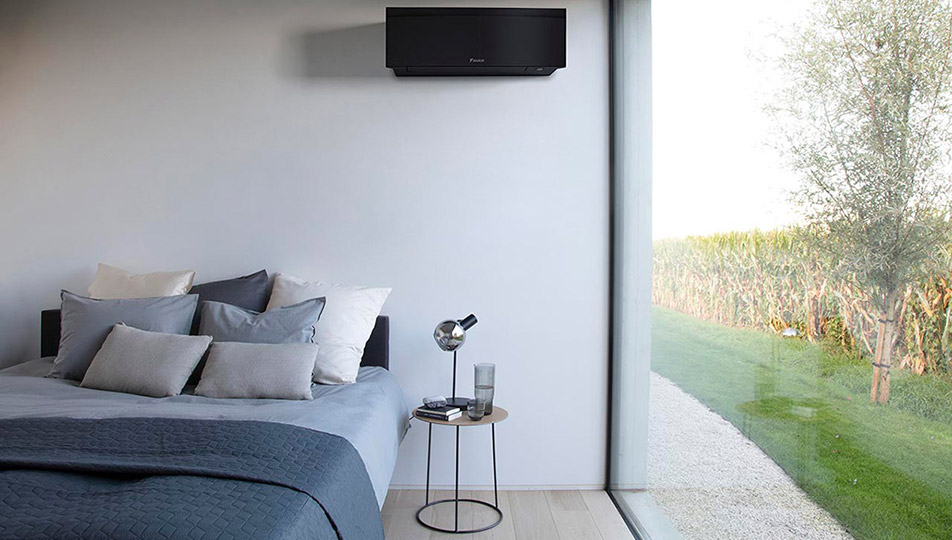 Klimatyzator ścienny DAIKIN po montażu