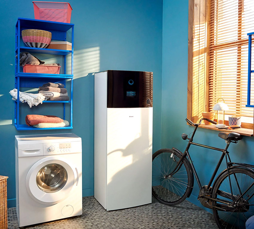 Pompa ciepła Daikin Altherma 4 H F zamontowana w łazience