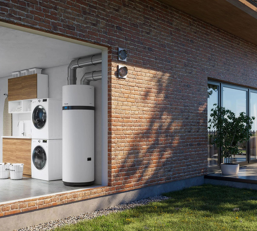 Pompa ciepła do CWU Daikin Altherma M HW w pomieszczeniu technicznym