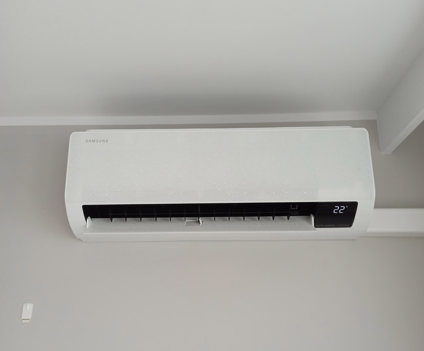 Jednostka wewnętrzna Samsung Wind-Free Avant - montaż