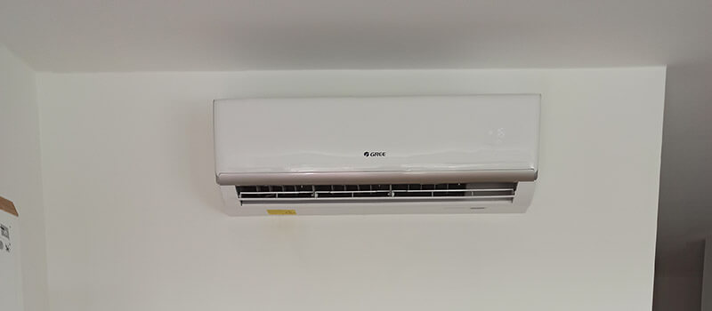 Zamontowany Gree Lomo Eco