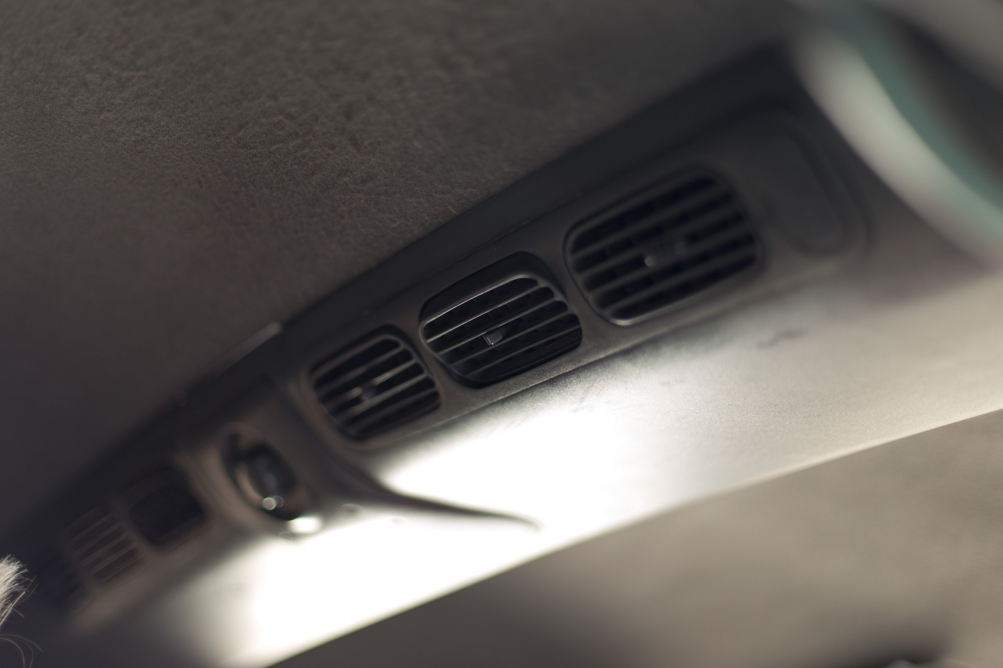 Klimatyzator postojowy we wnętrzu pojazdu