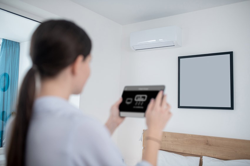 Klimatyzator 4 KW sterowany za pomocą tabletu