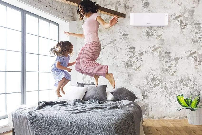 Klimatyzator Rotenso Imoto X w sypialni - aranżacja