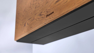 Daikin Stylish Dark Wood - widok od spodu
