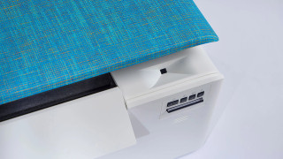 Daikin Stylish Colourful Fabric - zbliżenie na panel sterowania