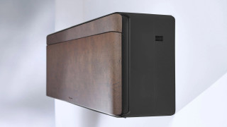 Daikin Stylish Dark Brown Leather - zamontowany na ścianie