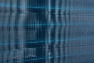 Haier Flexis Plus Black Matt jednostka zewnętrzna, widok tył, zbliżenie